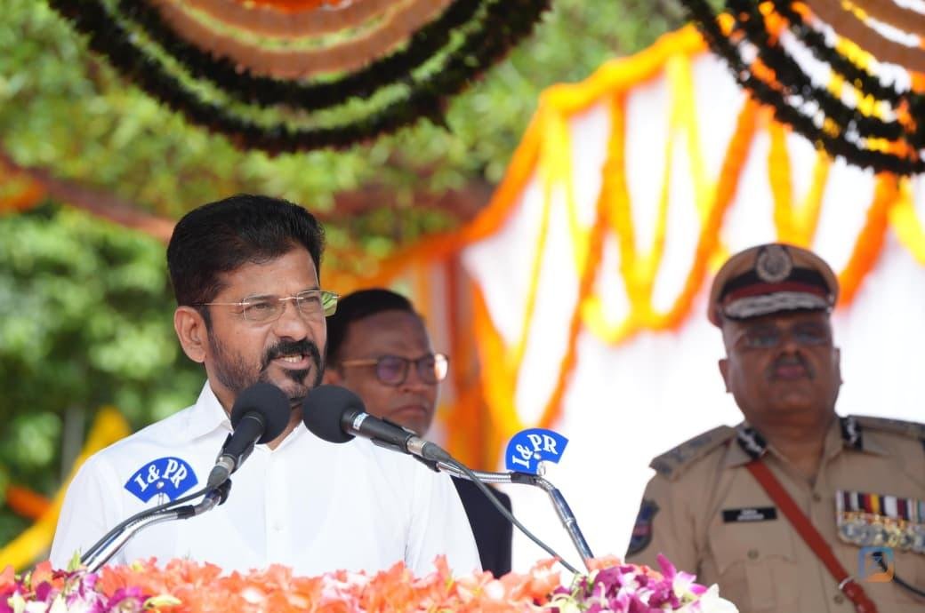 Chief Minister Sri Revanth Reddy hoisted the national flag in a program...